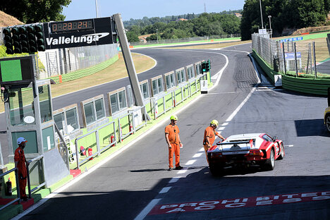 foto auto sportiva