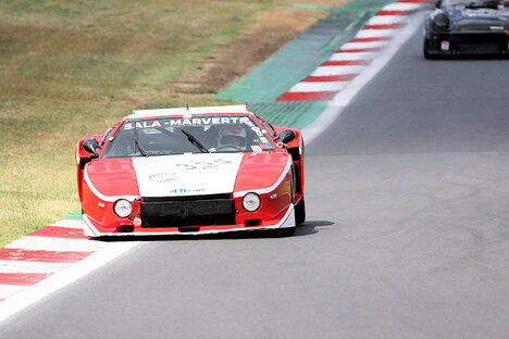 foto auto sportiva